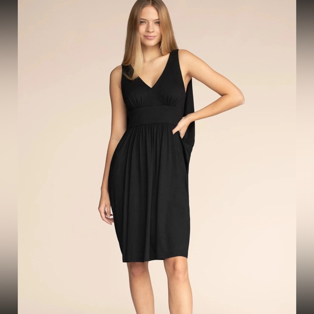 Trina Turk Black Ocean Dress Sleeveless Slinky Draping‎ Sz S Soft Viscose LBD